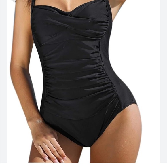 Black One-Piece Swimsuit 38C. Delimira.  Vickyny. - Picture 1 of 16